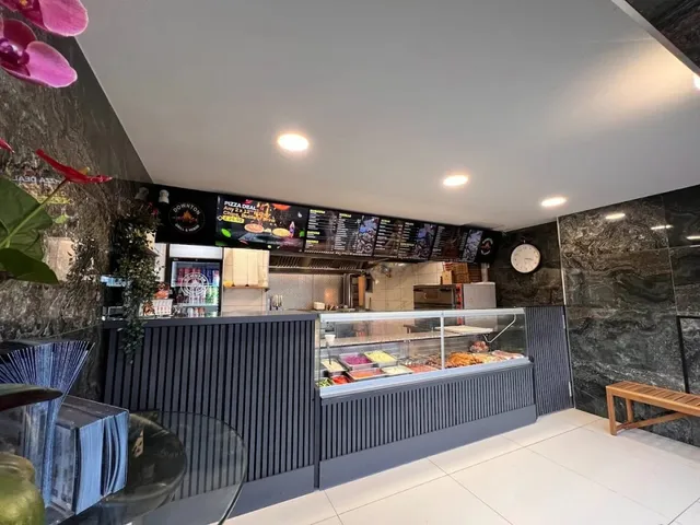 Downton Grill & Kebab: Flame-Grilled Satisfaction on The Borough